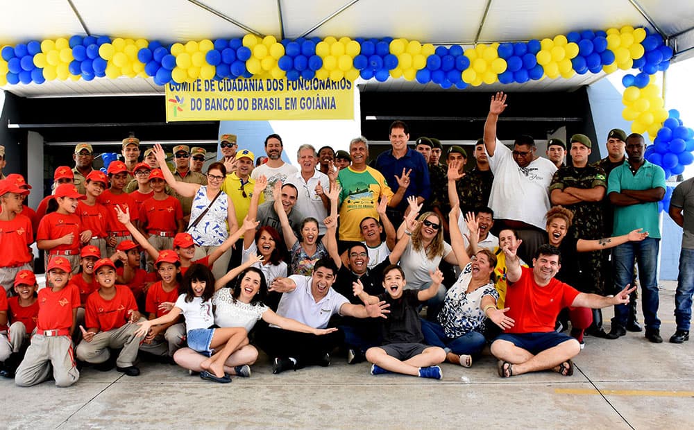 Imagem da notícia: Comitê arrecada e distribui 36 toneladas de alimentos para 125 entidades filantrópicas