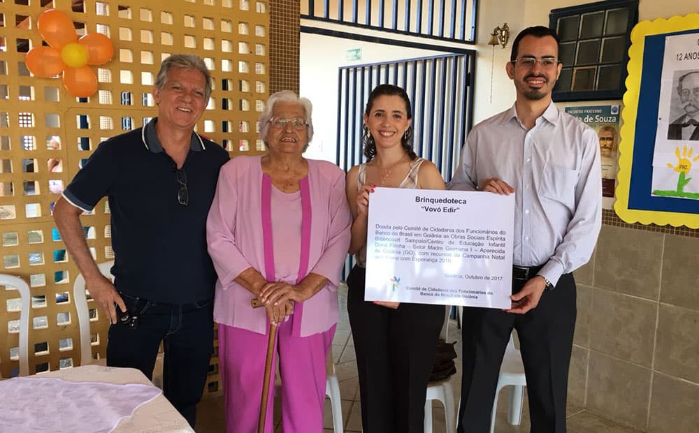 Imagem da notícia: Comitê de Cidadania do Banco do Brasil participa da inauguração da brinquedoteca Vovó Edir