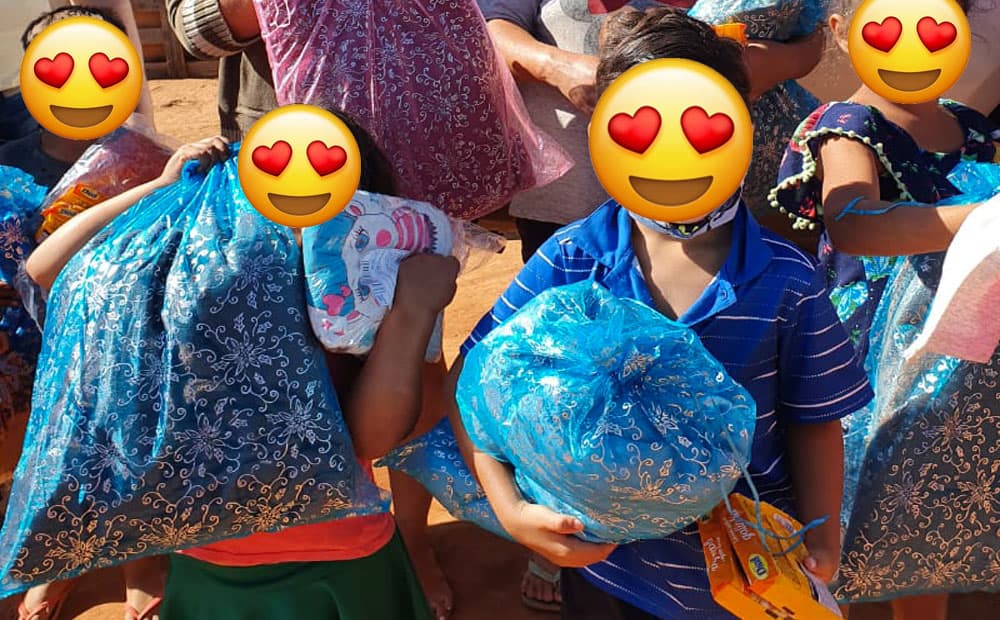 Imagem da notícia: Comitê doa 120 Cobertores para famílias na região do Aterro Sanitário em Aparecida de Goiânia