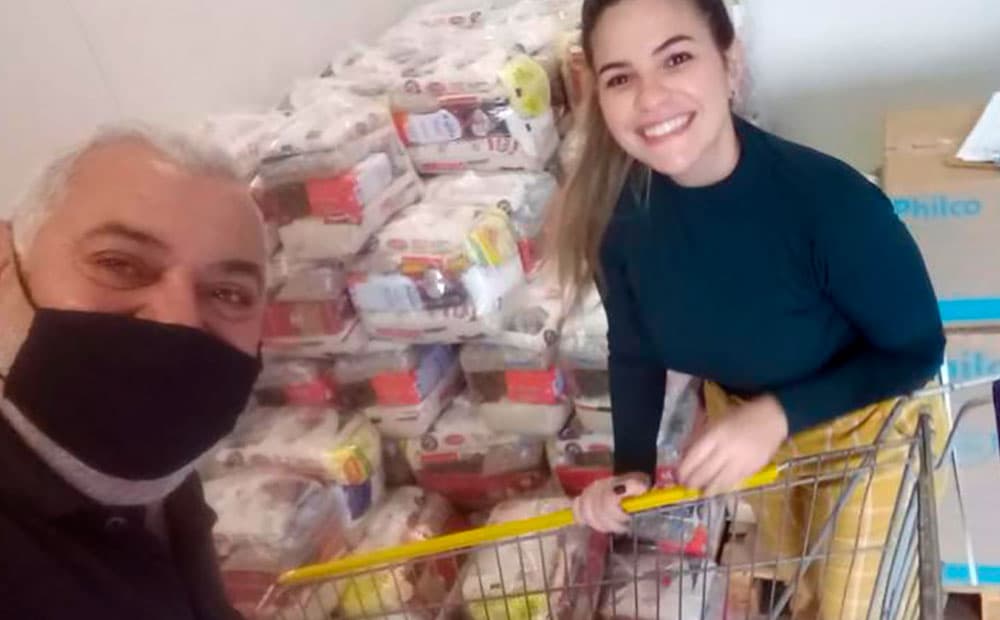 Imagem da notícia: Comitê doa 132 cestas básicas para 18 entidades todo mês