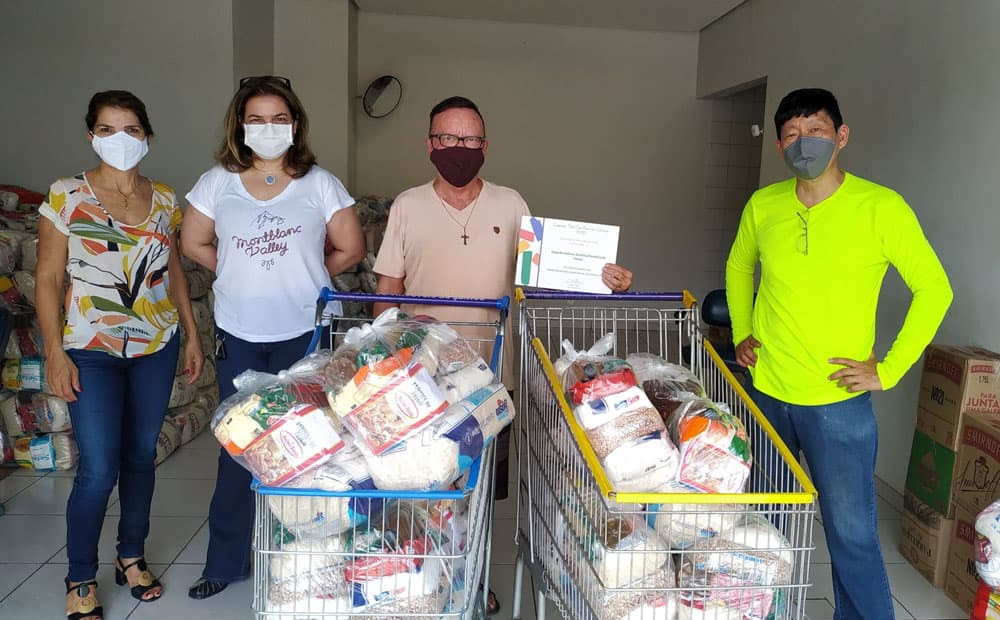Imagem da notícia: Comitê de Cidadania doa 1.801 cestas básicas para 110 instituições filantrópicas às vésperas do Natal