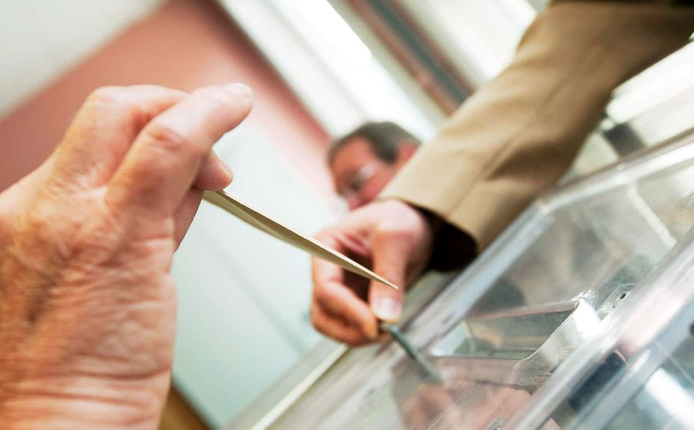 Imagem da notícia: Ocorreu hoje a votação que oficializa a posse do novo Diretor Administrativo